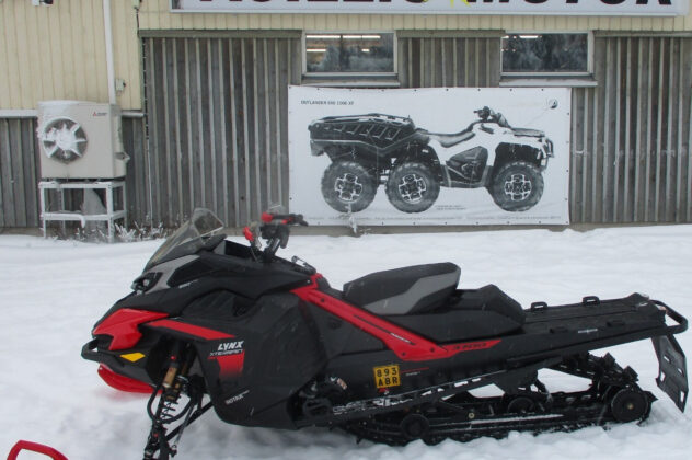 Moottorikelkka - Lynx Xterrain