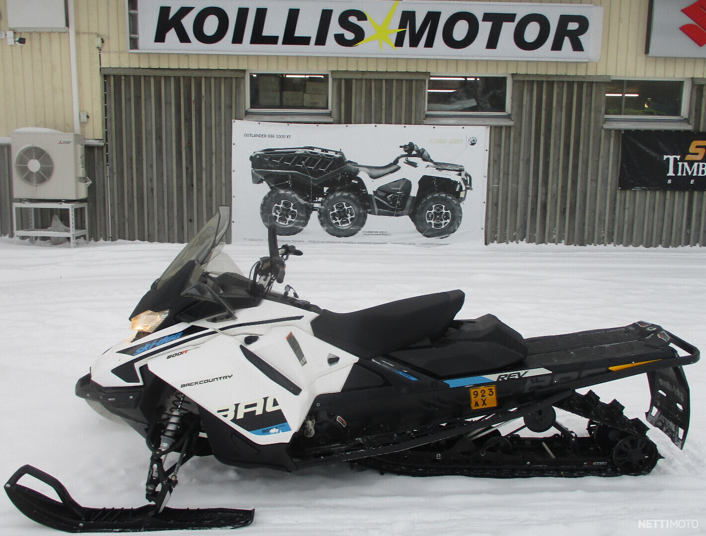 Moottorikelkka - Ski-Doo Backcountry