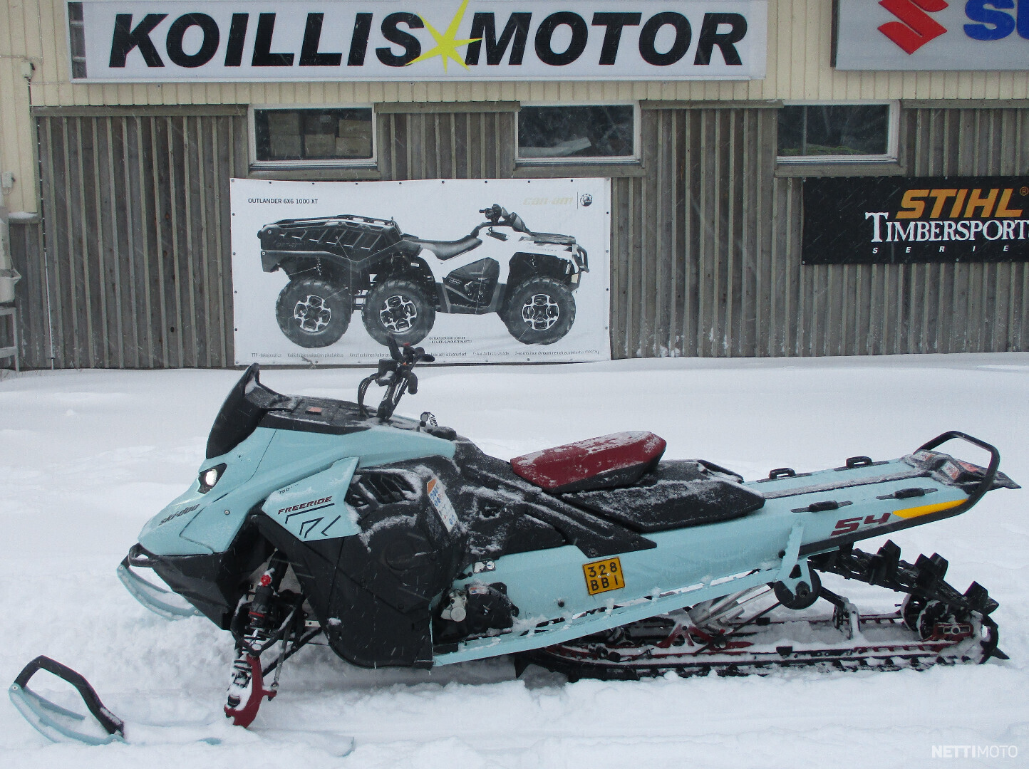 Moottorikelkka - Ski-Doo Freeride