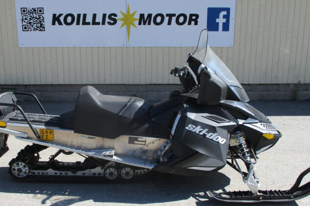 Moottorikelkka - Ski-Doo Grand Touring