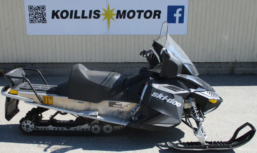 Moottorikelkka - Ski-Doo Grand Touring