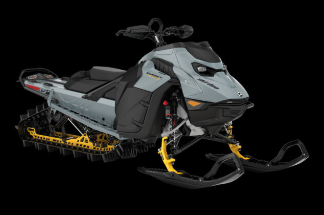 Moottorikelkka - Ski-Doo Summit