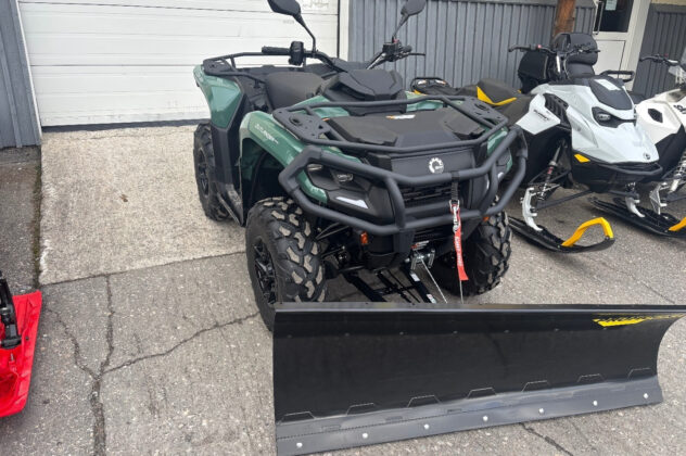 Mönkijä - Can-Am Outlander