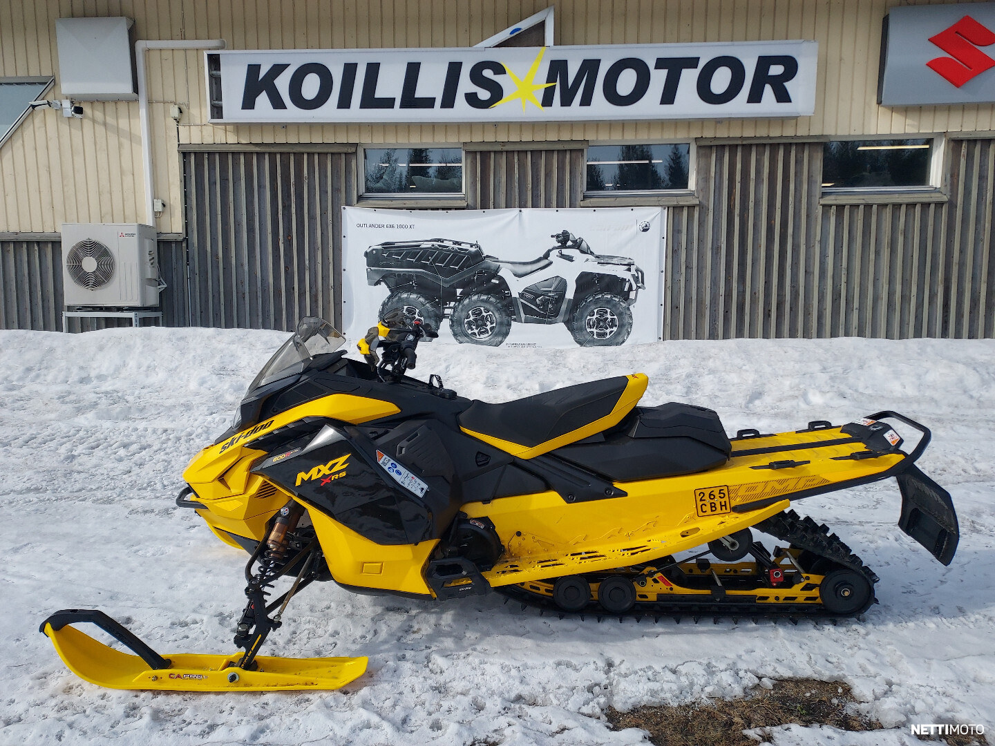 Moottorikelkka - Ski-Doo MX Z