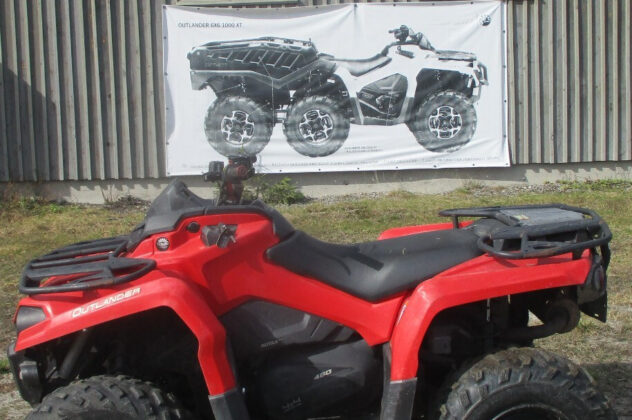 Mönkijä - Can-Am Outlander
