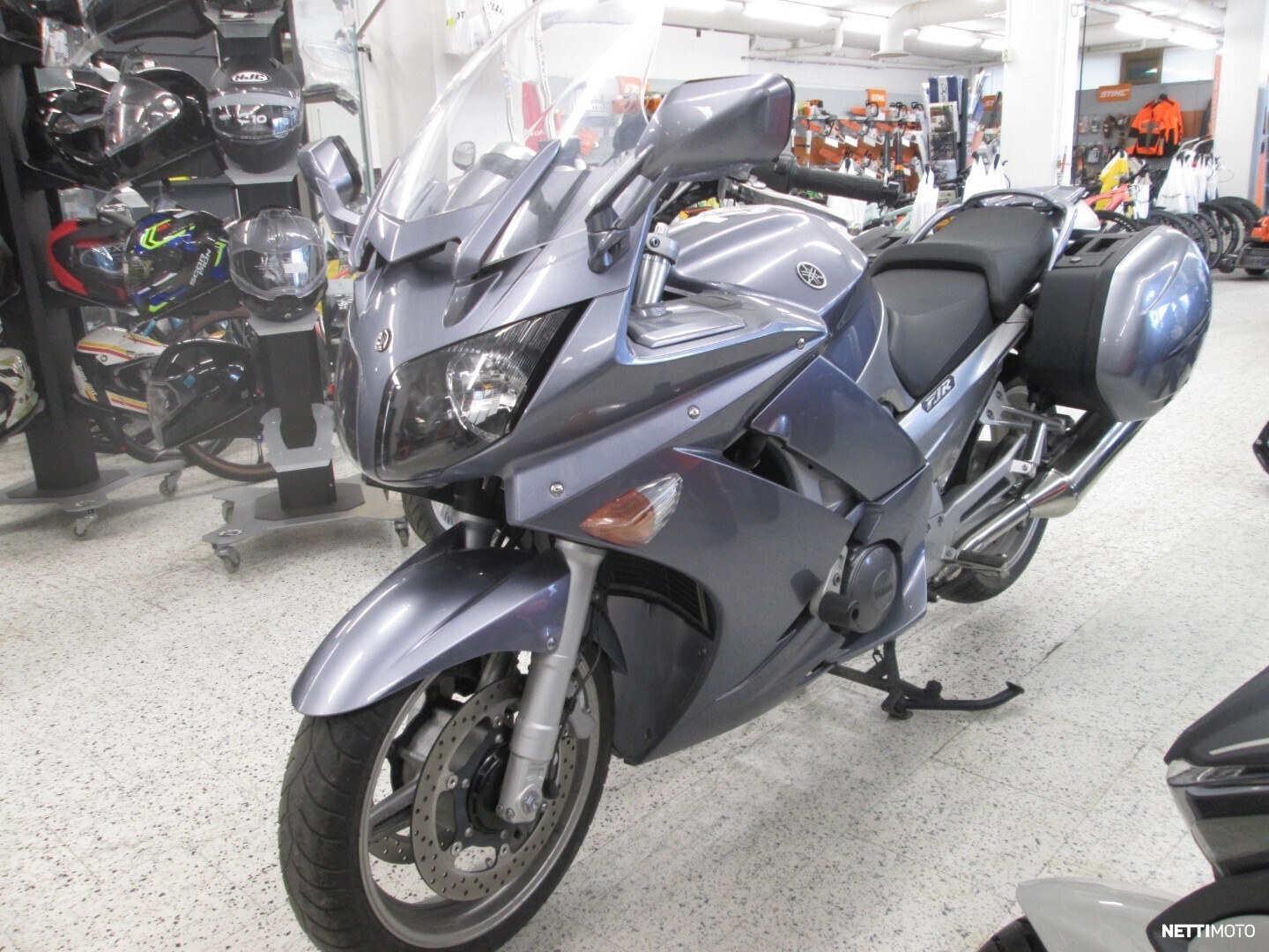 Moottoripyörä - Yamaha FJR