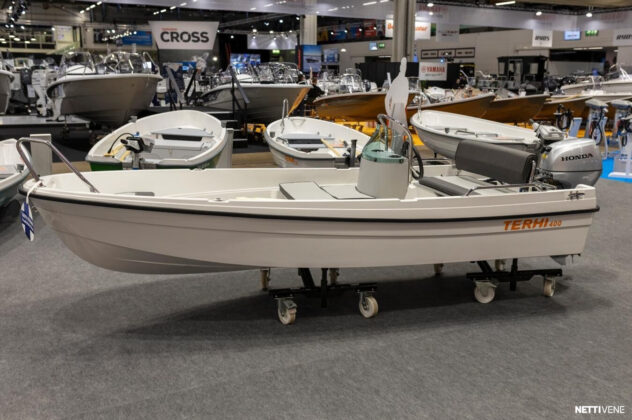 Moottorivene - Terhi 400 CC