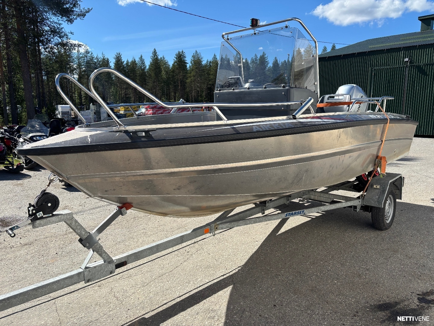 Moottorivene - Faster 515 CC